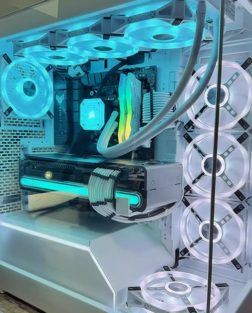 Montaje Gaming PC Phanteks Cerceda